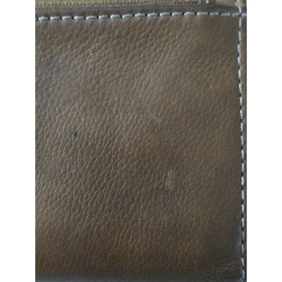 Fossil Women's Soft Leather Brown Large Bifold Snap Shut Wallet - Picture 10 of 10